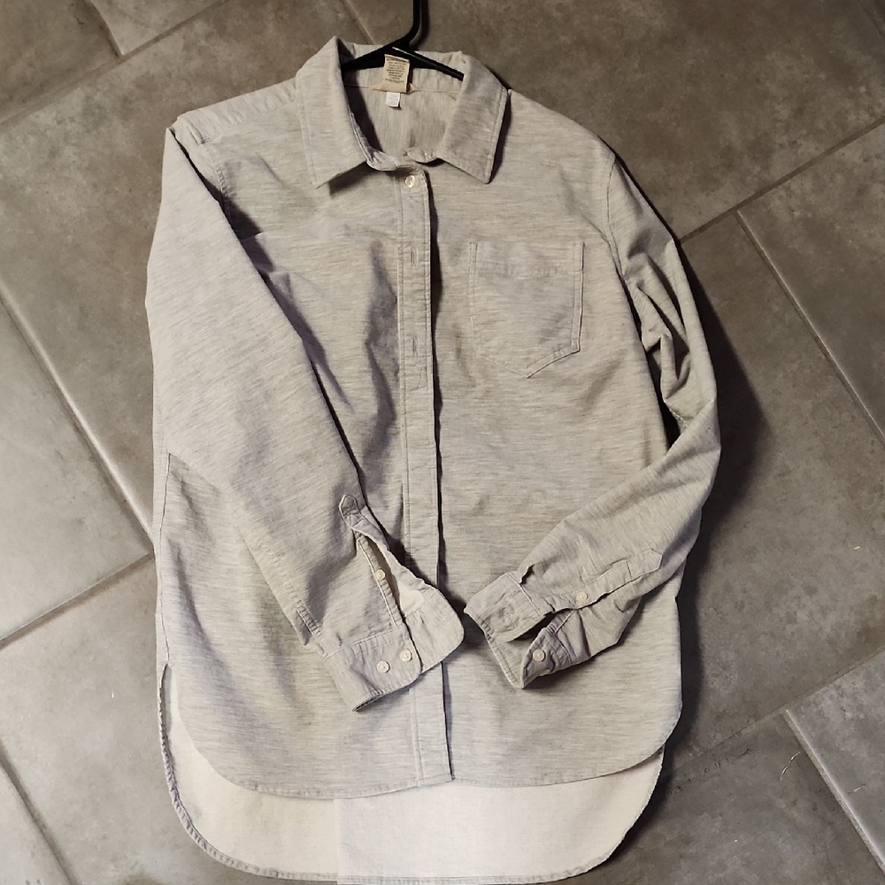 Duluth Trading Co Light Gray Tunic with Long Sleeves and Collar
